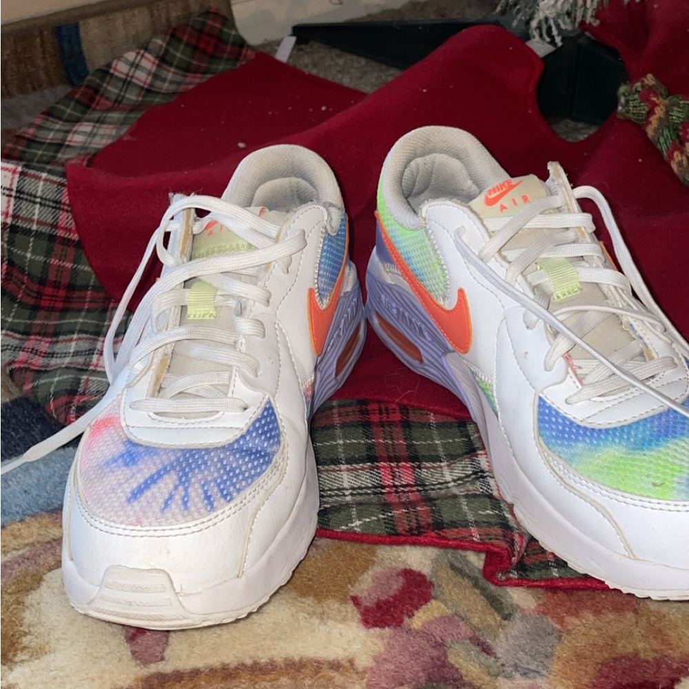 Nike Air Max Women’s Sneakers White, Orange, and Blue